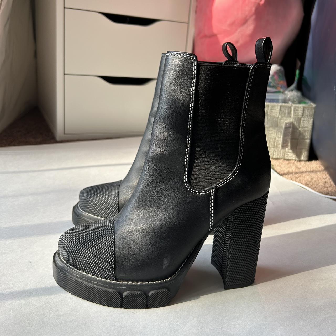 heeled platform chelsea boots