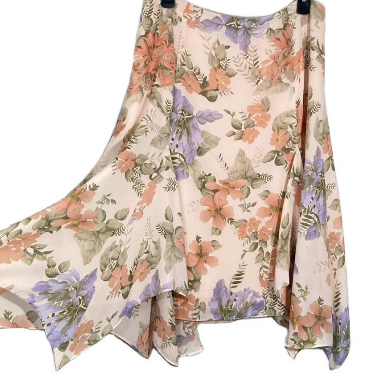 Rena Rowan Floral Skirt Size 12 (Fits Like 8-10)... - Depop