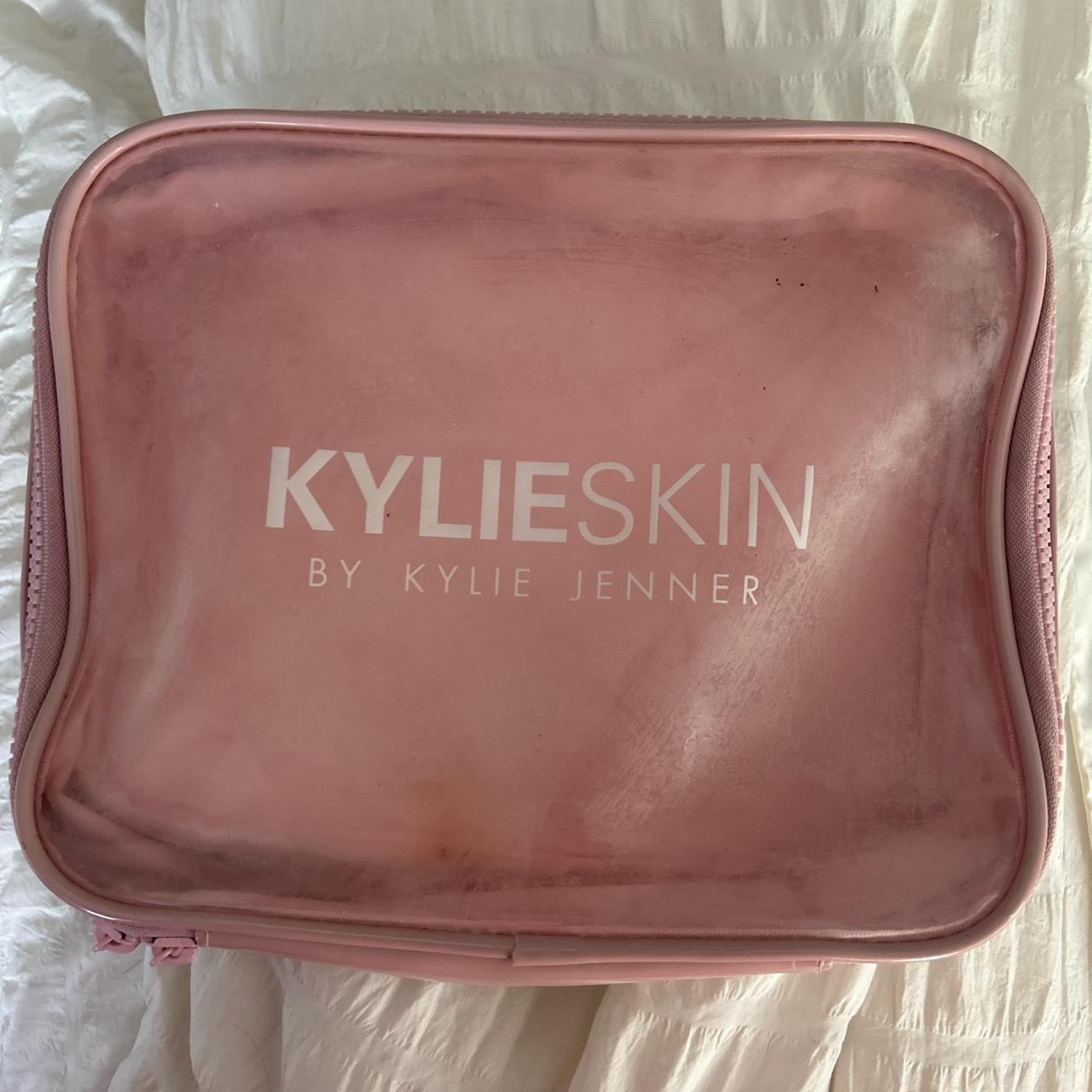 Kylie Skin Travel Bag  Kylie Skin by Kylie Jenner – Kylie Cosmetics