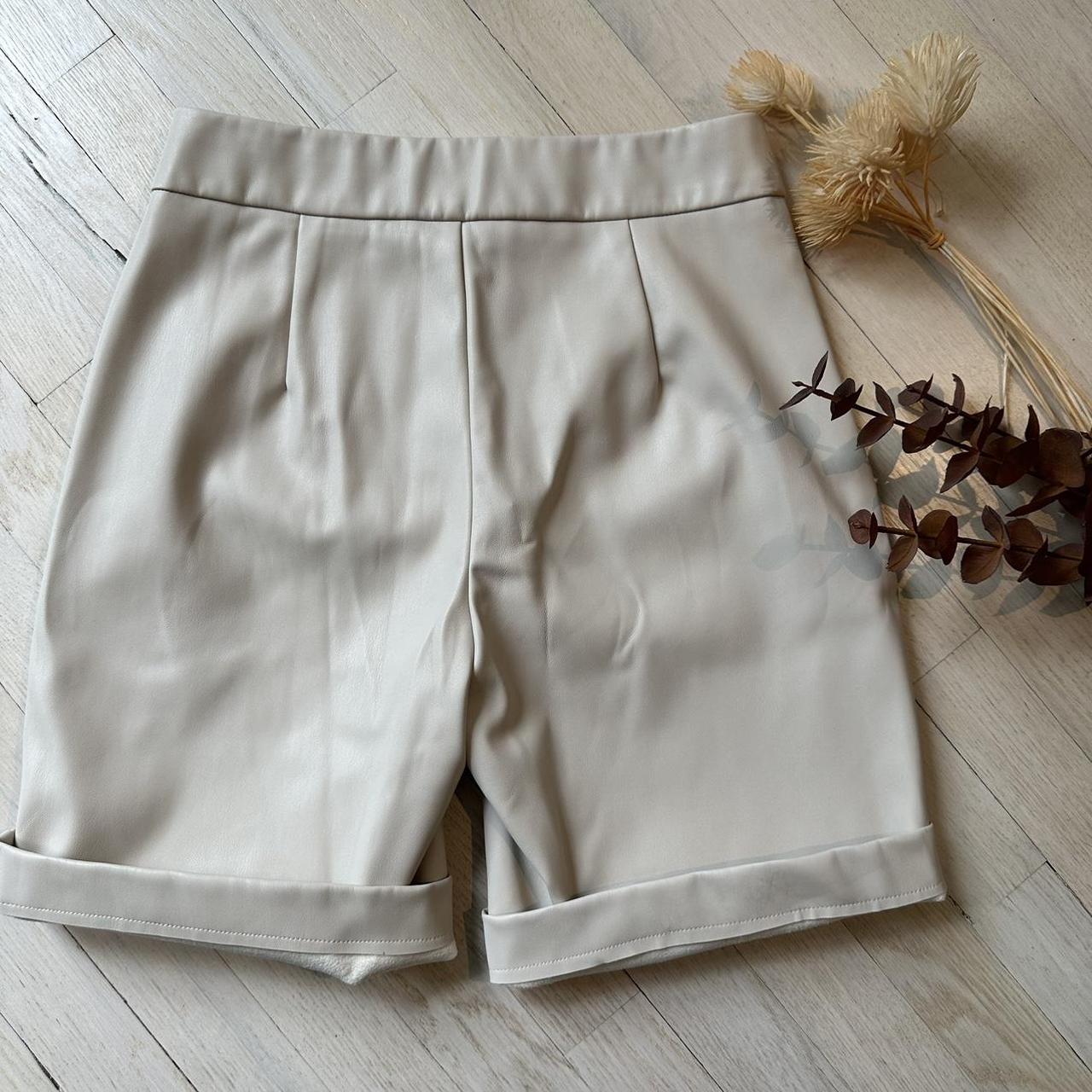 Primark Women's Cream and White Shorts Depop