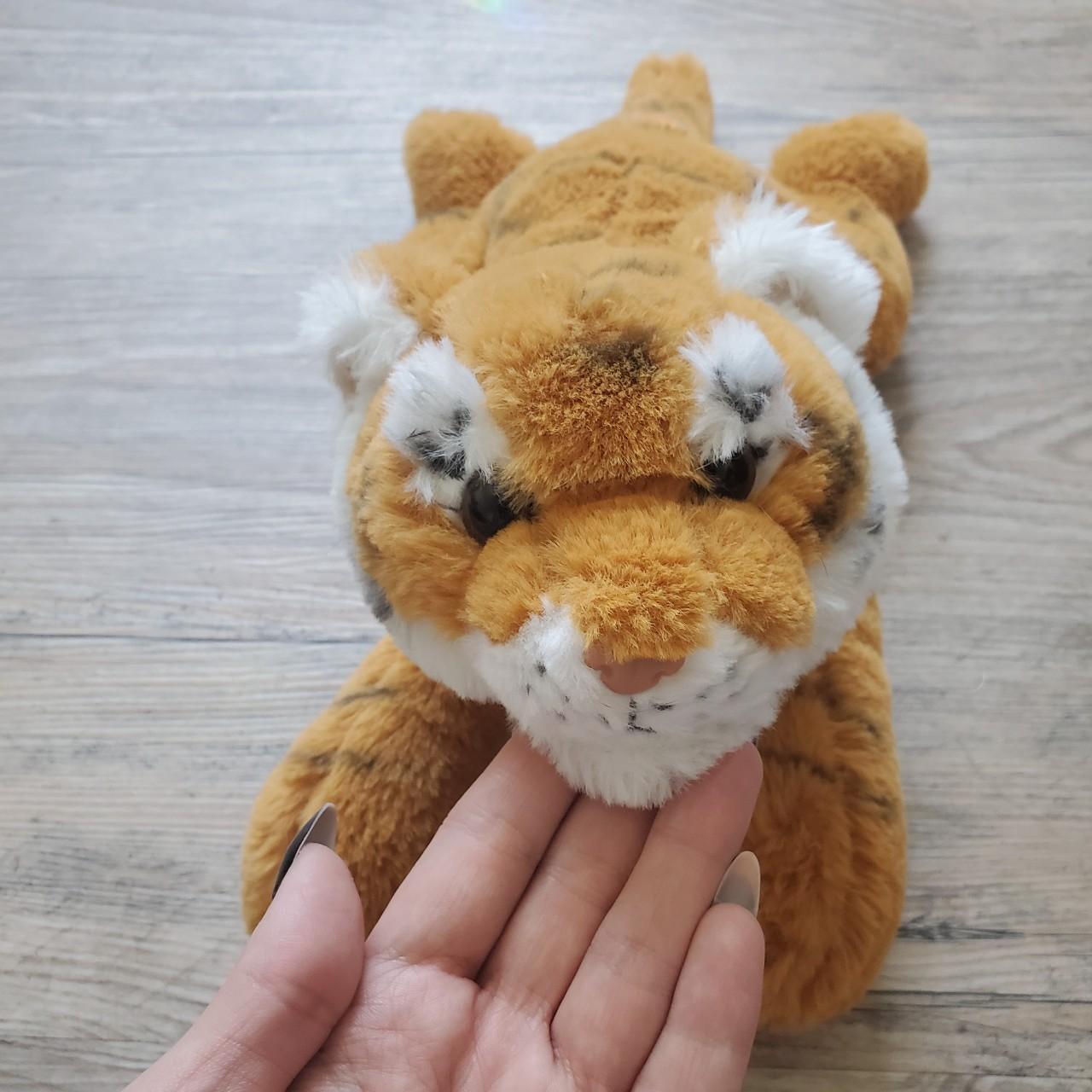 F. A. O Schwarz 15 plush tiger. Super soft and in. Depop