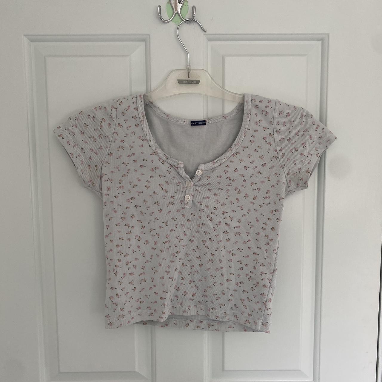 BRANDY MELVILLE floral crop top 💕 FREE SHIPPING... Depop