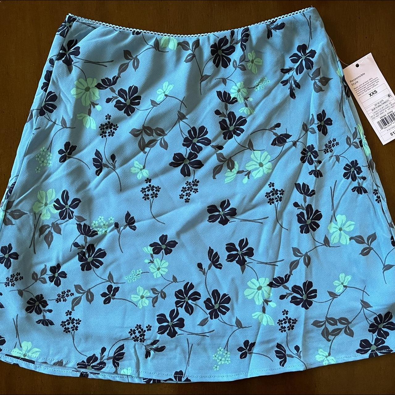 Wild Fable Women's Blue and Green Skirt | Depop
