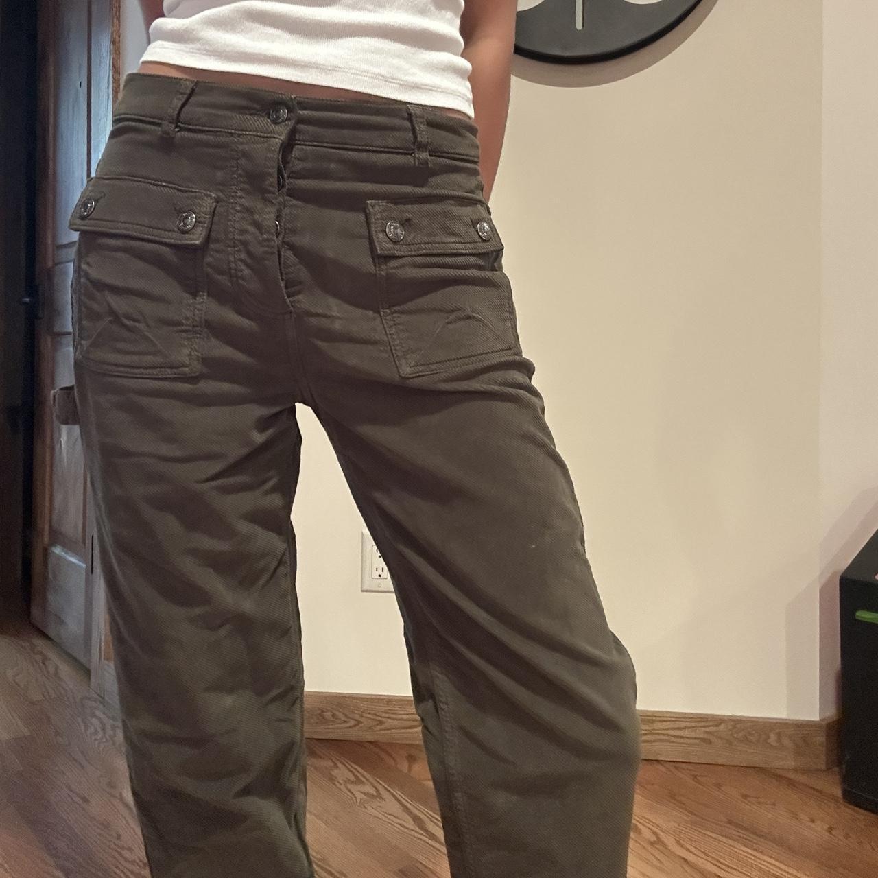 item listed by akvntg