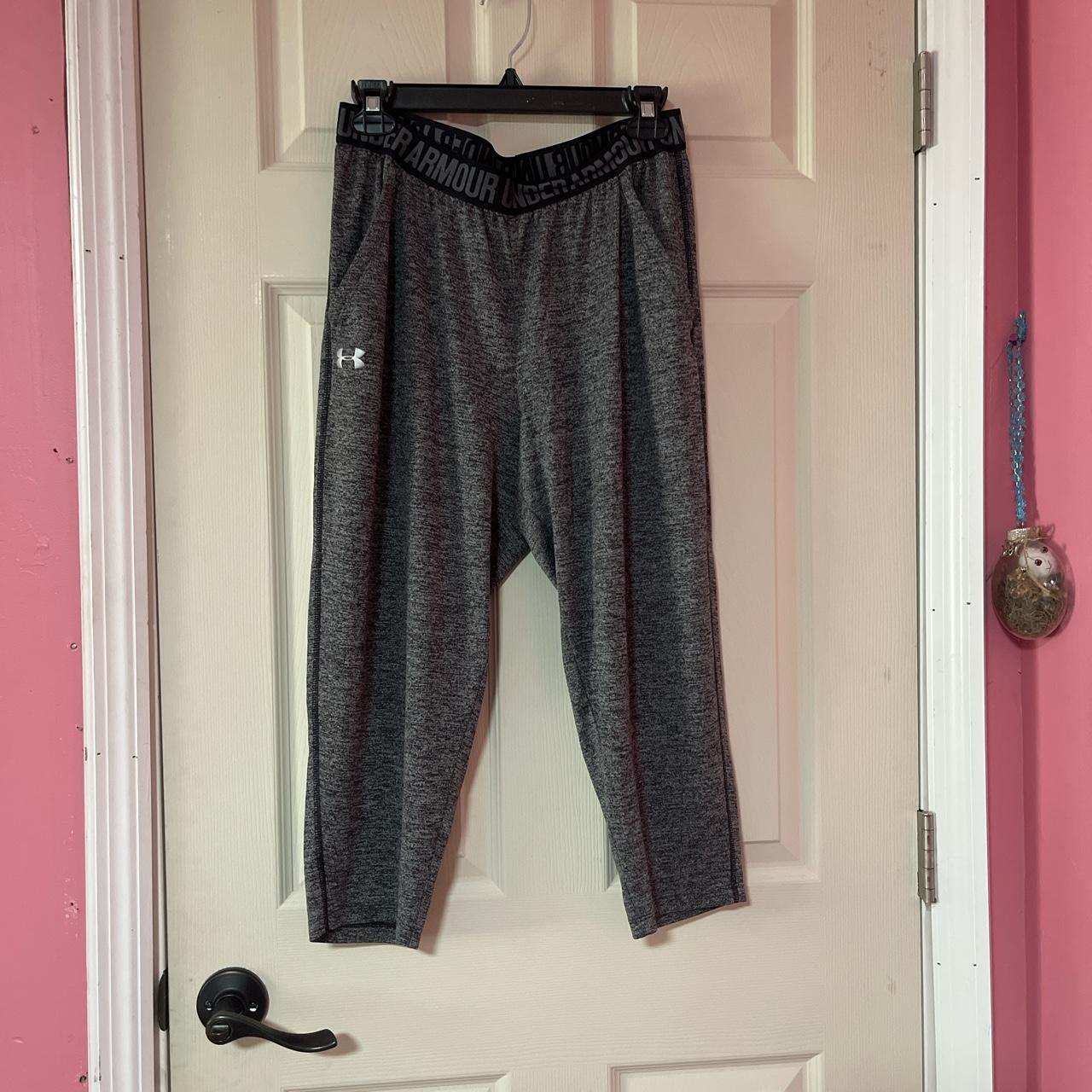 Under armour loose fit capris hotsell