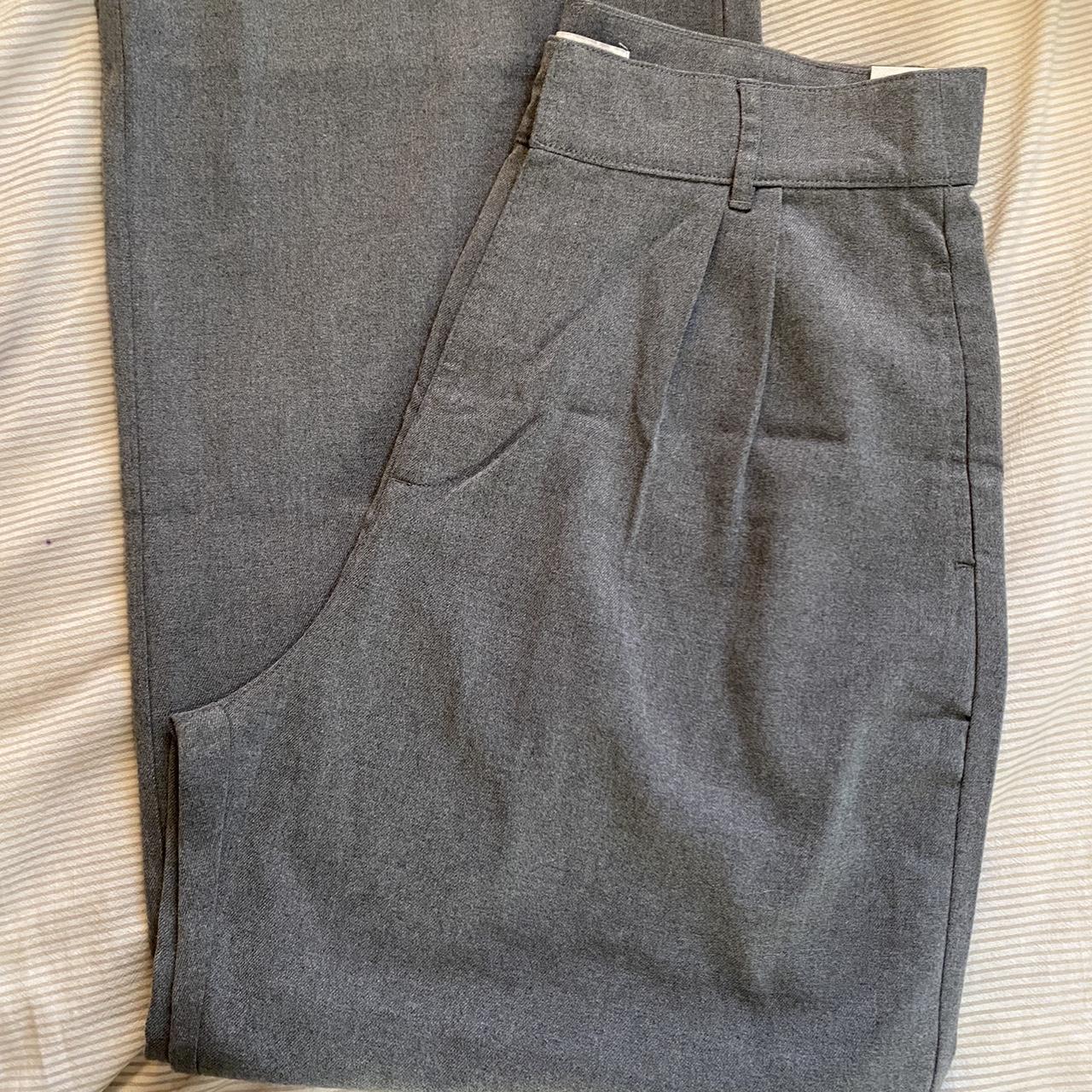 Abercrombie & Fitch Women's Grey Trousers | Depop