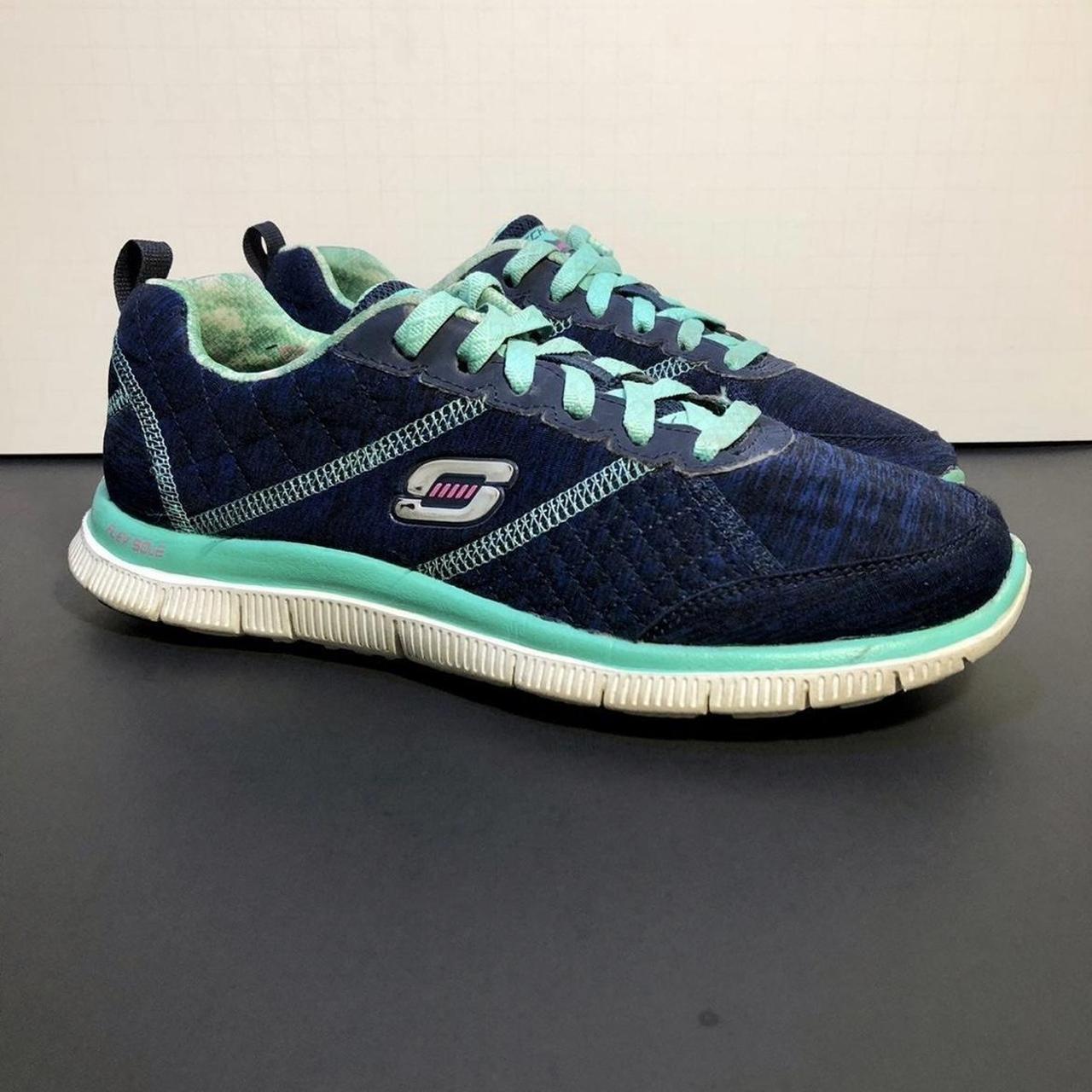 Skechers navy store running shoes