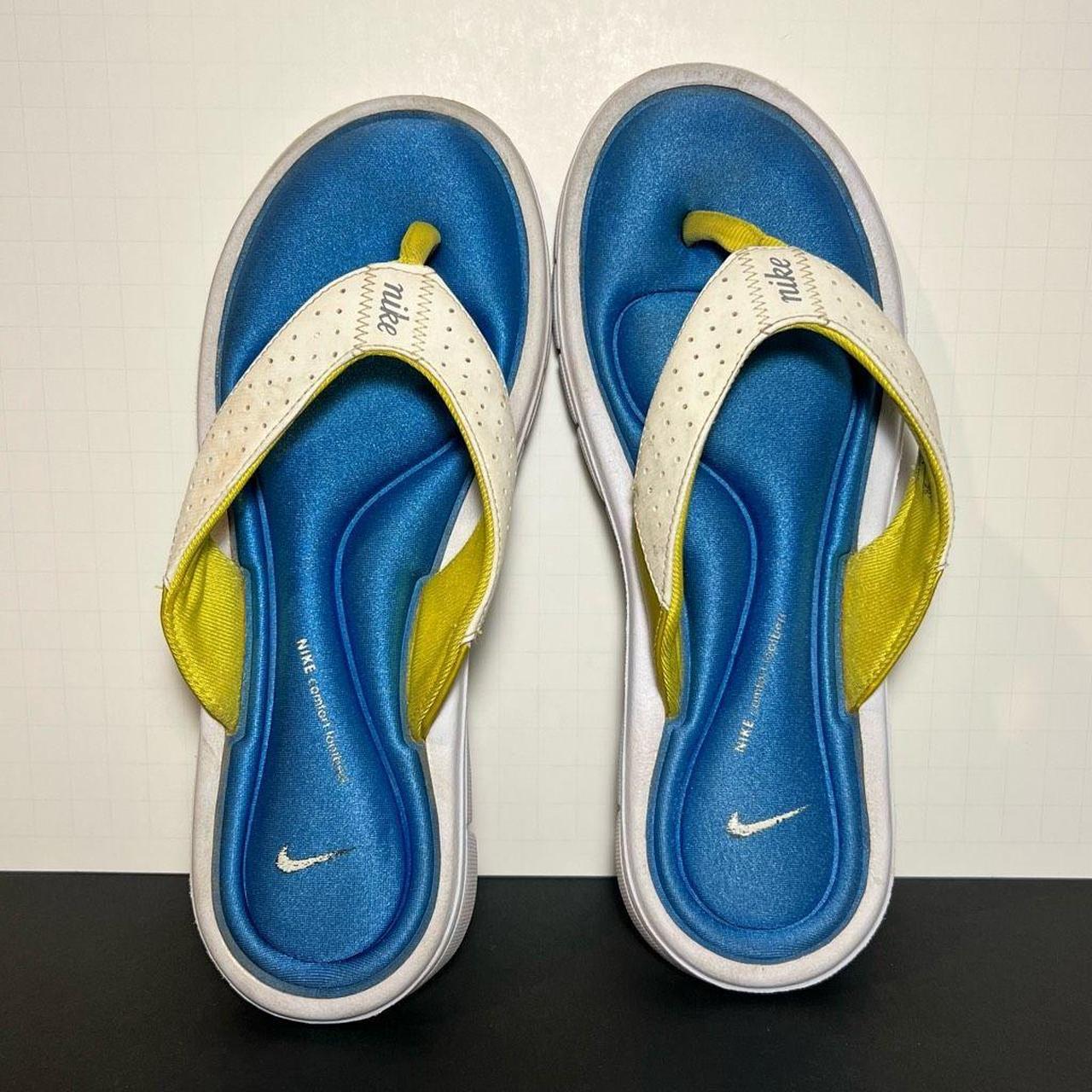 Yellow nike flip on sale flops