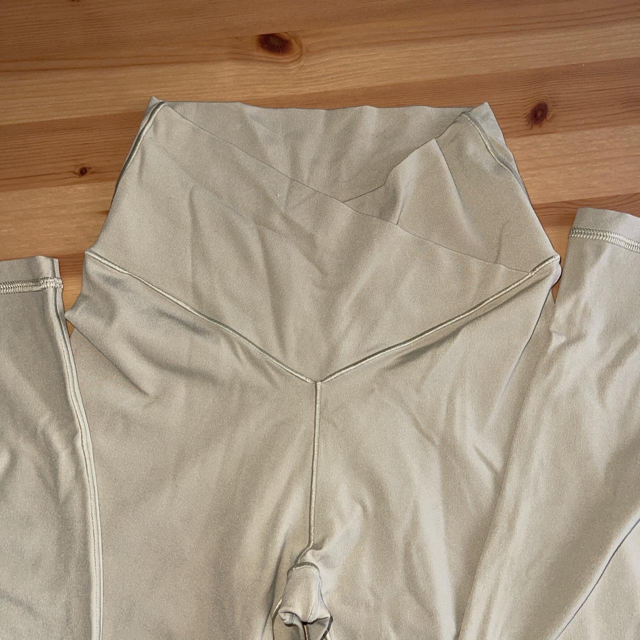 Aerie Women's Cream Leggings (3)