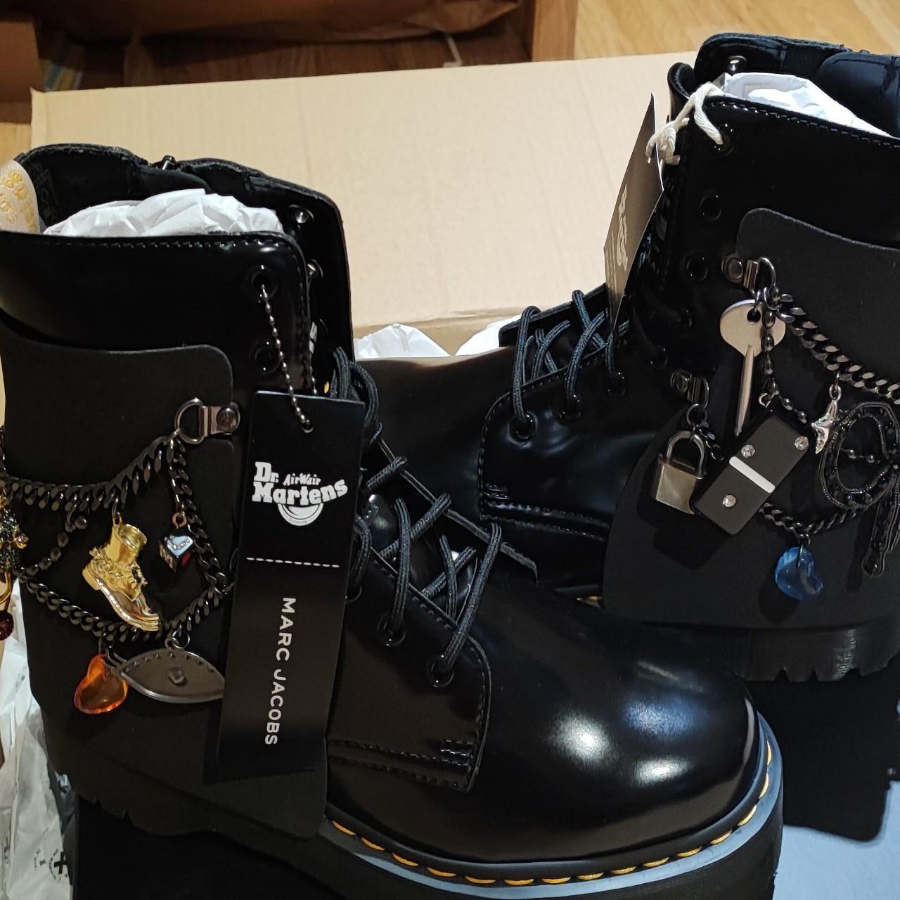 marc jacobs dr martens boots