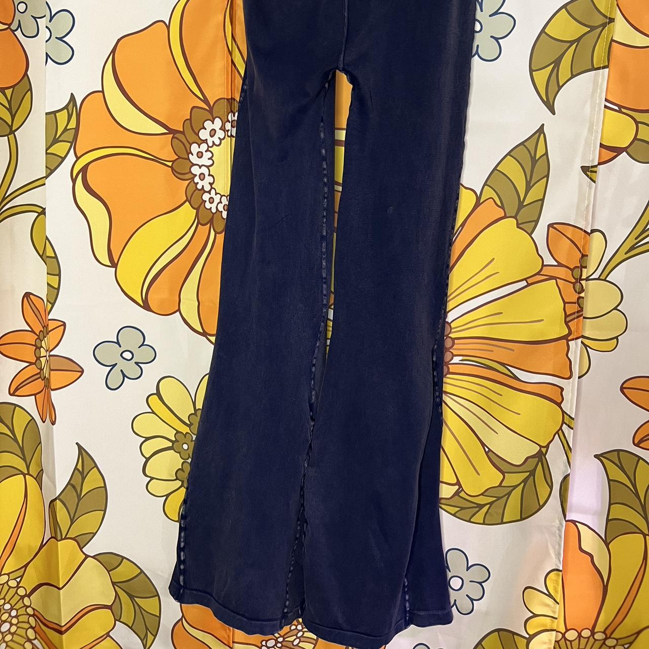 Free People Women's Navy Leggings Depop