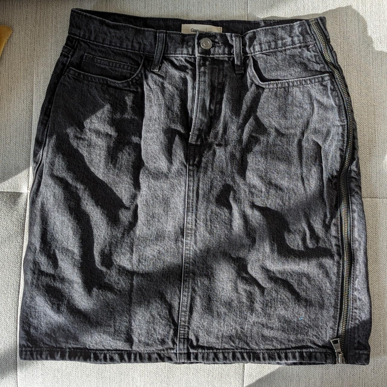 gap black denim skirt with zipper on side that goes. Depop