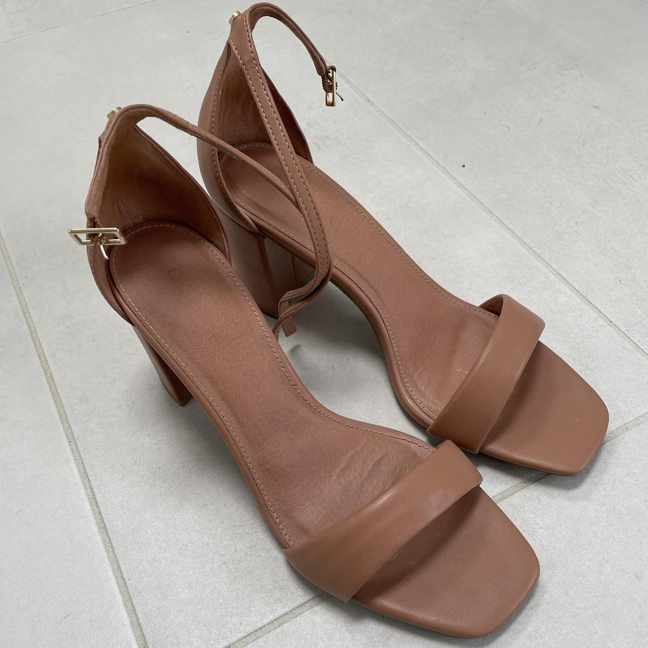 carvela nude heels