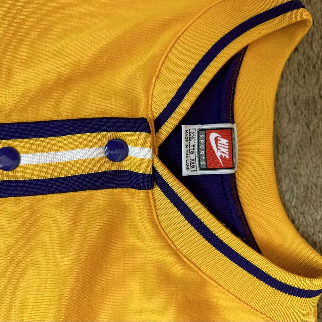 Vintage Y2K Nike LA Lakers Warm Up Jersey Dope find - Depop