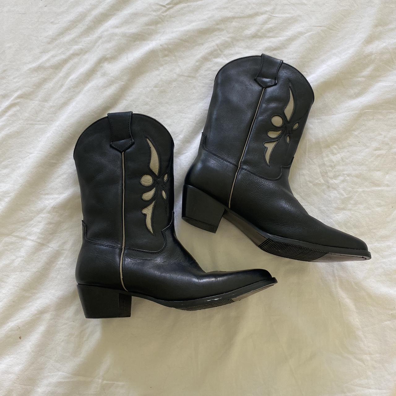 Black Dingo boots in near perfect condition Depop