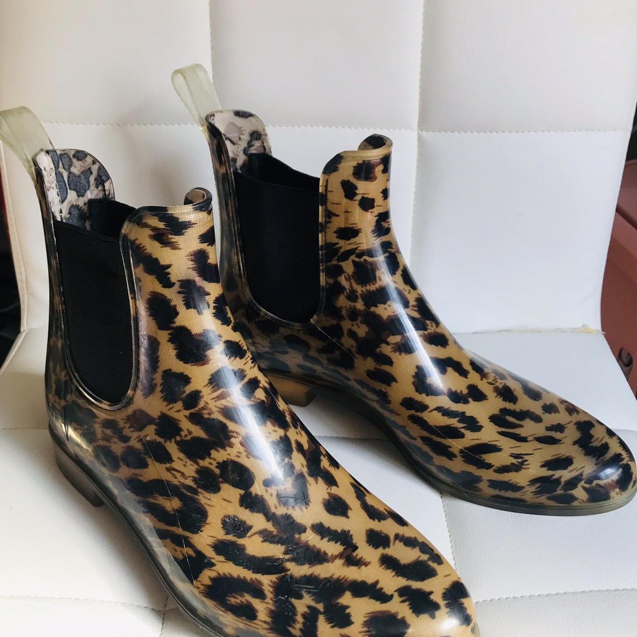 J.Crew Chelsea Cheetah Print Rubber Boots. Depop