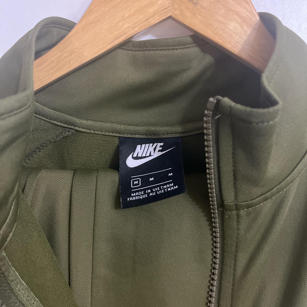 Olive hot sale nike sweatsuit