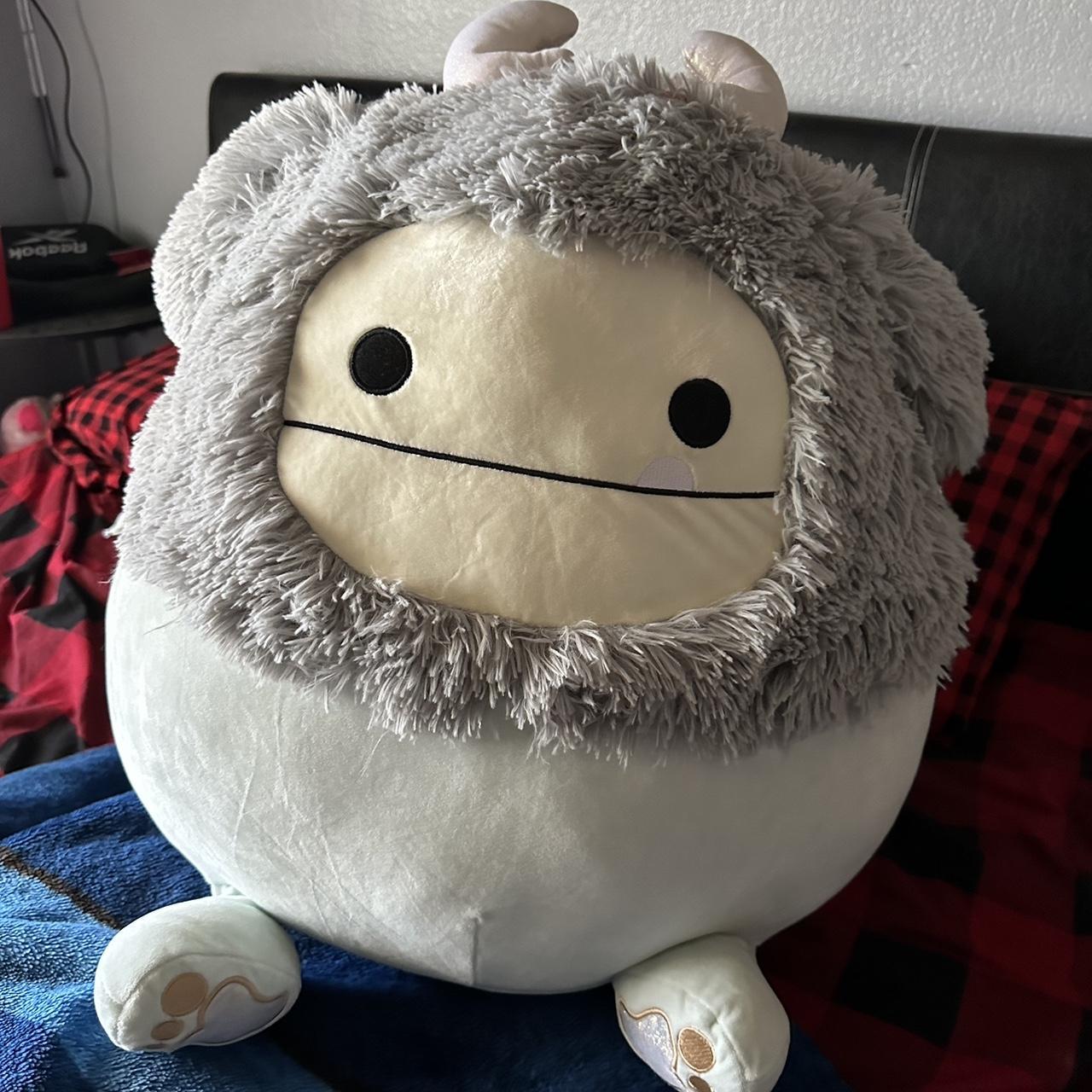 Squishmallow hotsell evita 20’