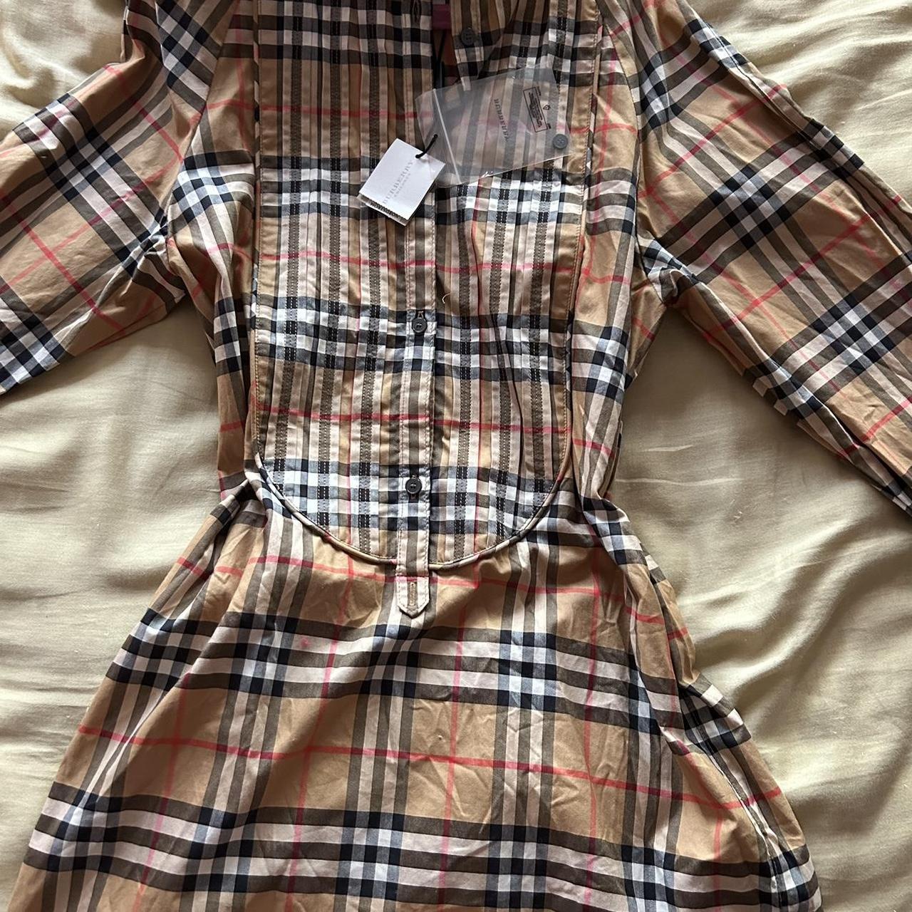 Burberry kid top Size outlet 12Y