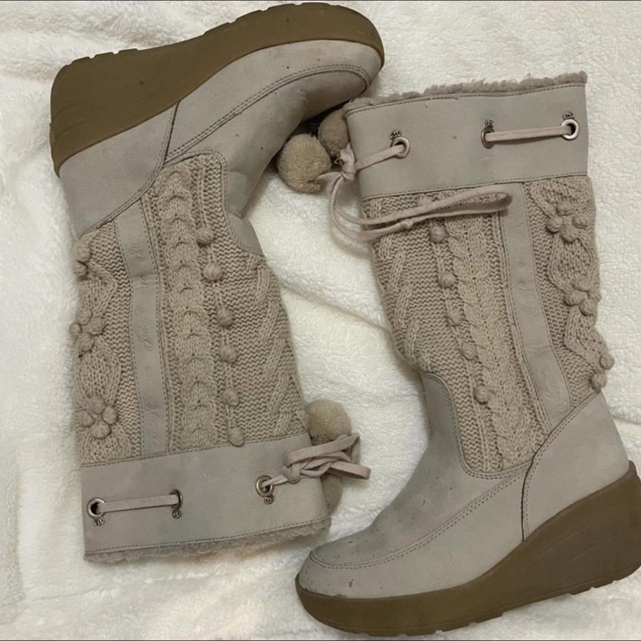 Juicy Couture Y2K Suede Snowbunny Boots in Camel sz... - Depop