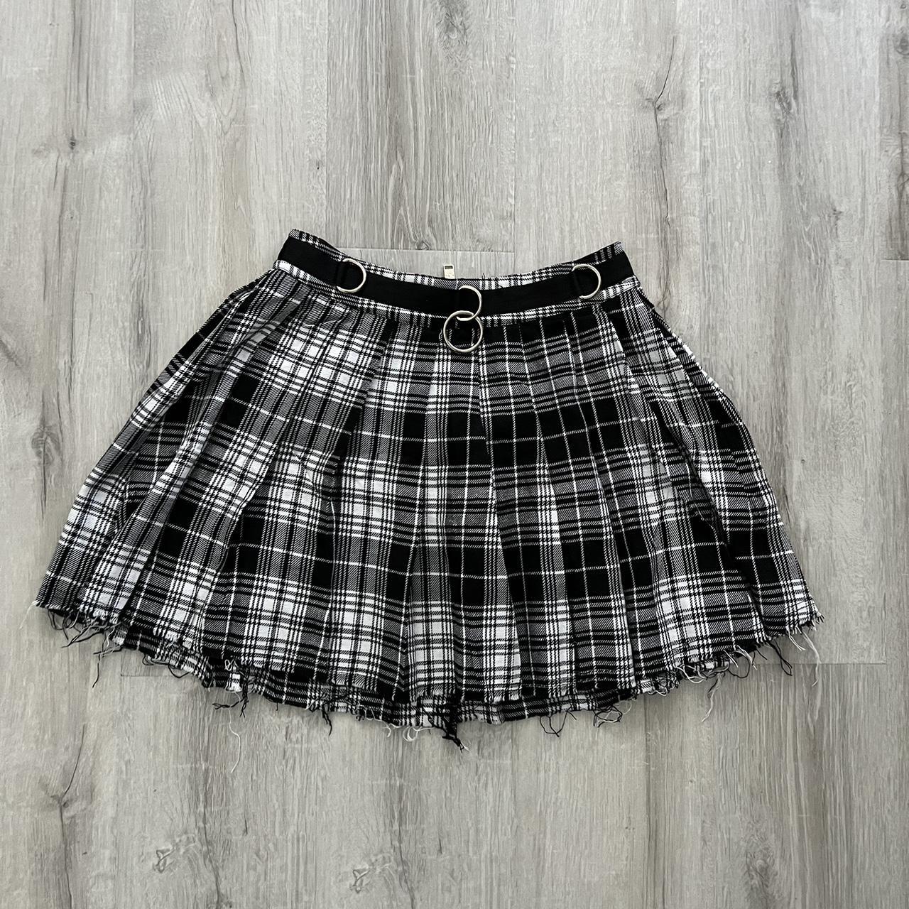 Black and white outlet plaid skirt dolls kill