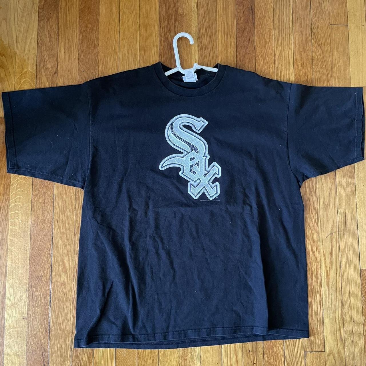Vintage White Sox Logo Shirt Size: XXL No - Depop