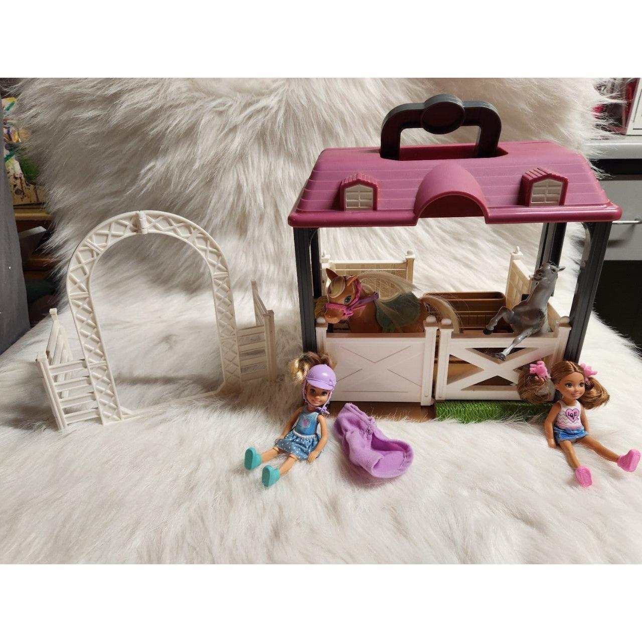 Horse Stable Play Set & Dolls Comes with everything... Depop