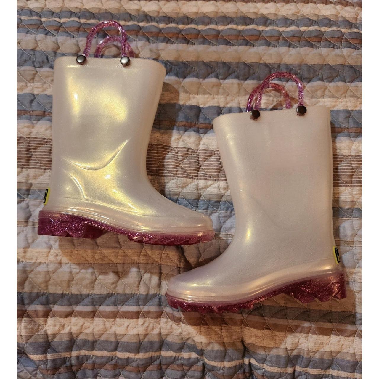 Western Chief Girls Light Up Rain Boots Size 8 Good... - Depop