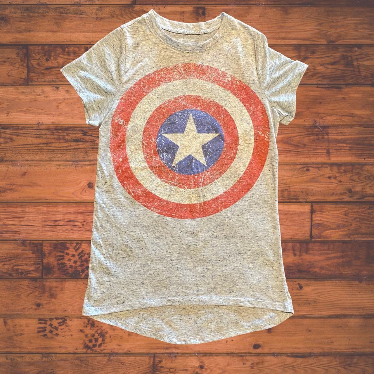 Captain america t shirt hotsell light blue