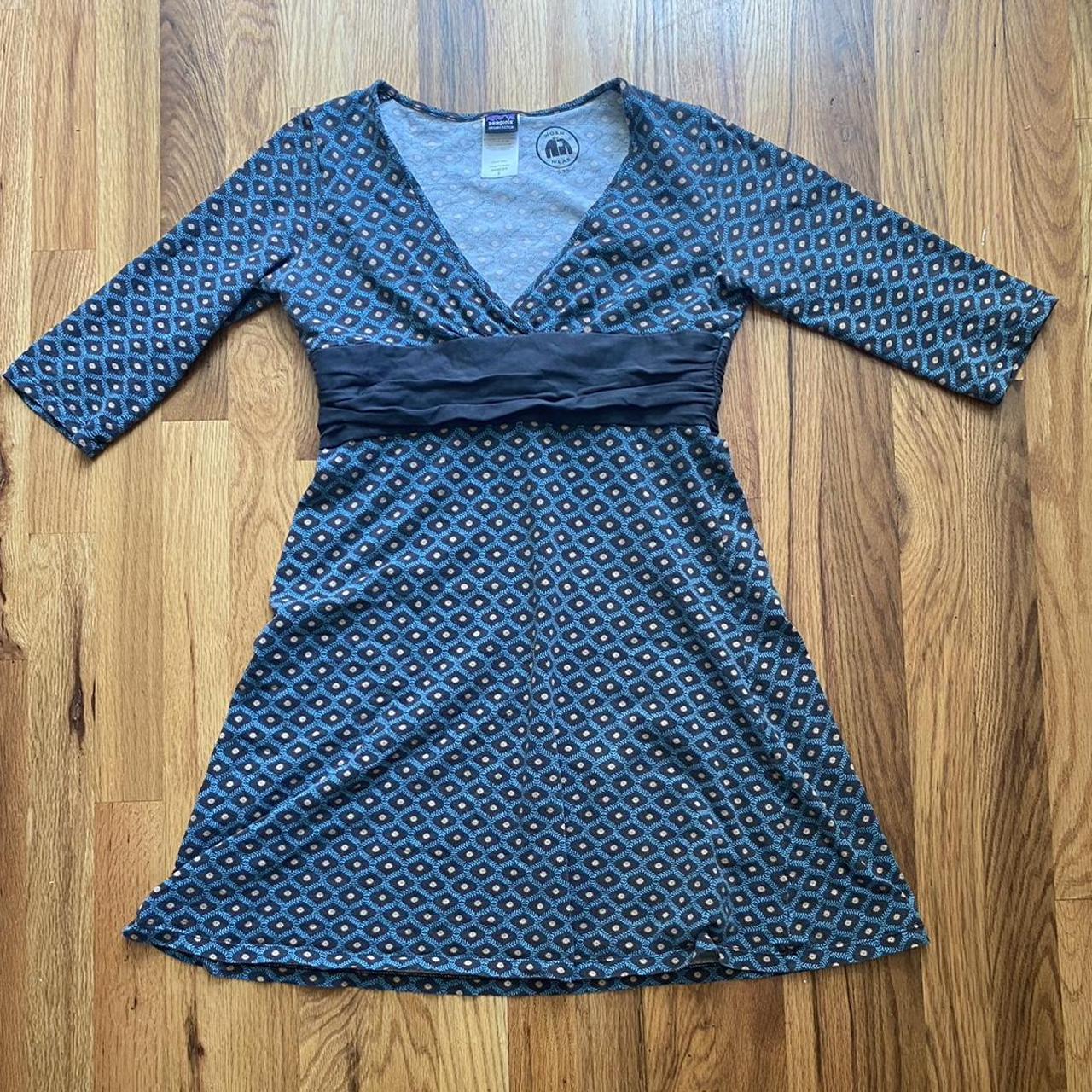 Patagonia store wrap dress