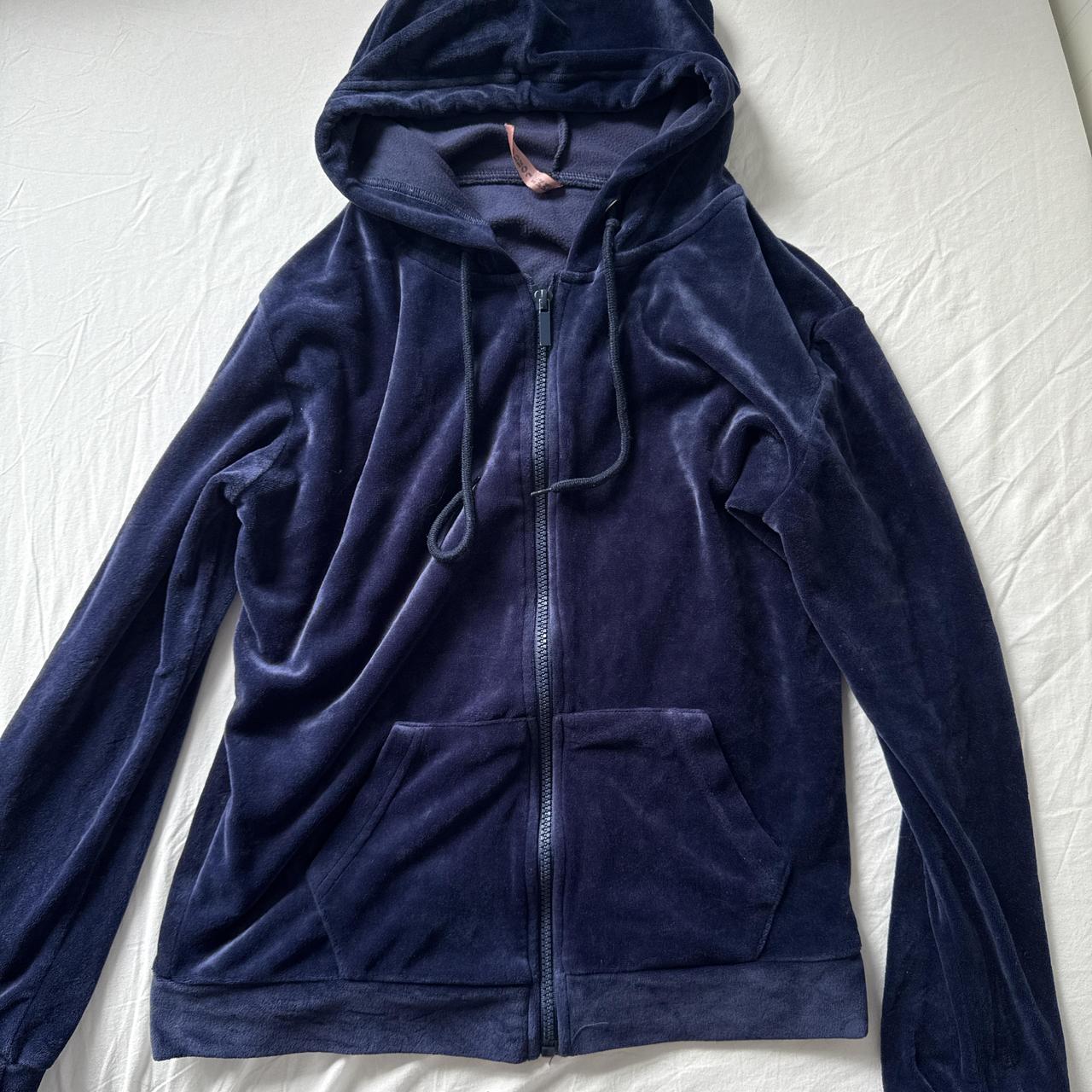 item listed by arielsoldcloset
