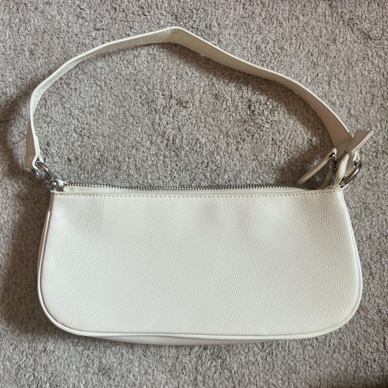 URBAN OUTFITTERS white shoulder purse •purse body... - Depop