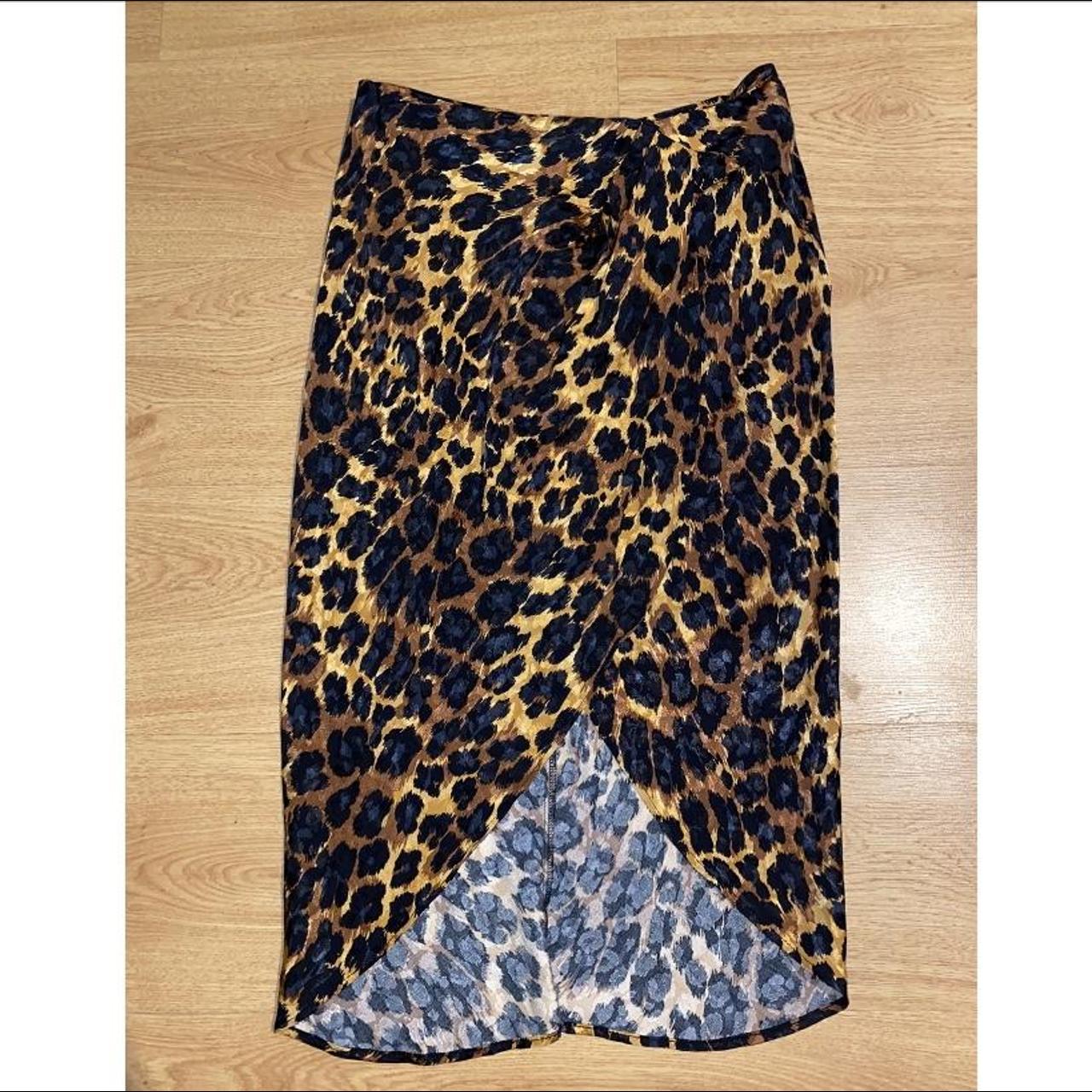 Zara Leopard Print Midi Skirt Only Worn Once Selling Depop