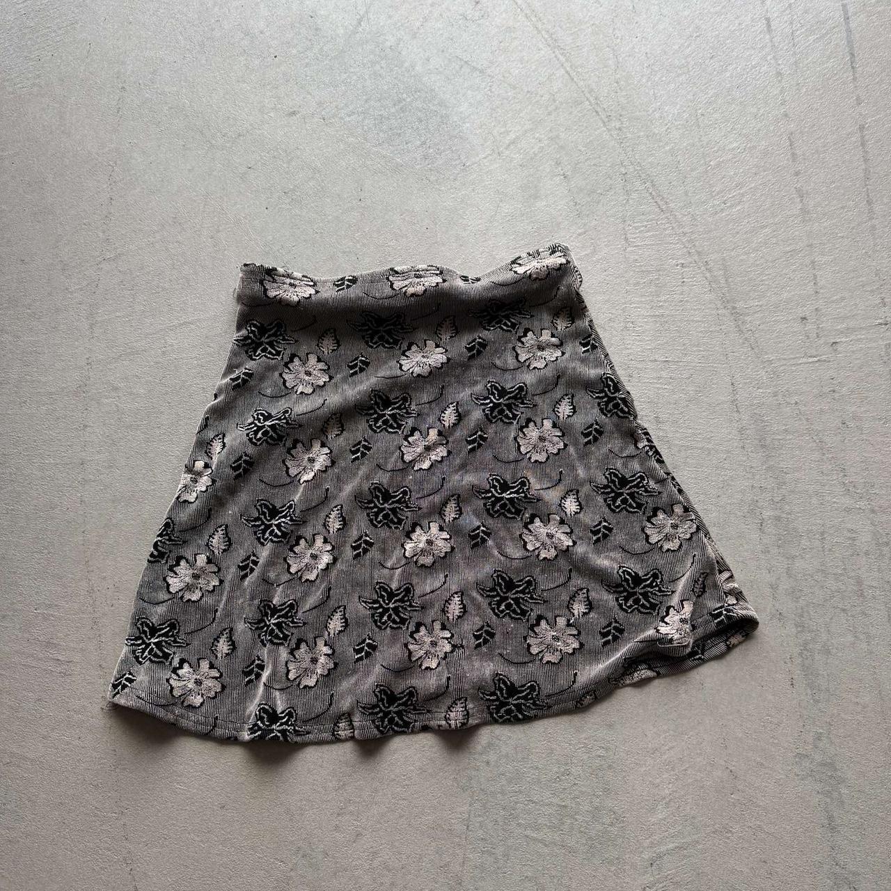 item listed by thevintagegooroo
