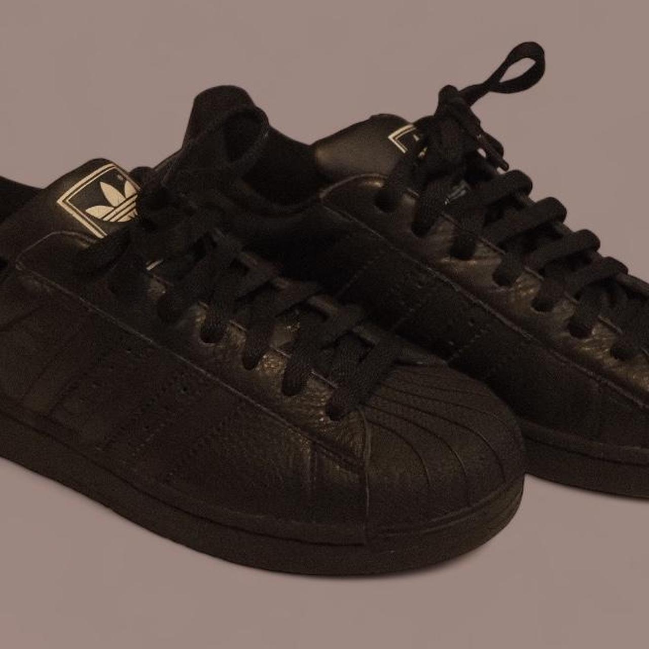 Black adidas shell on sale toes