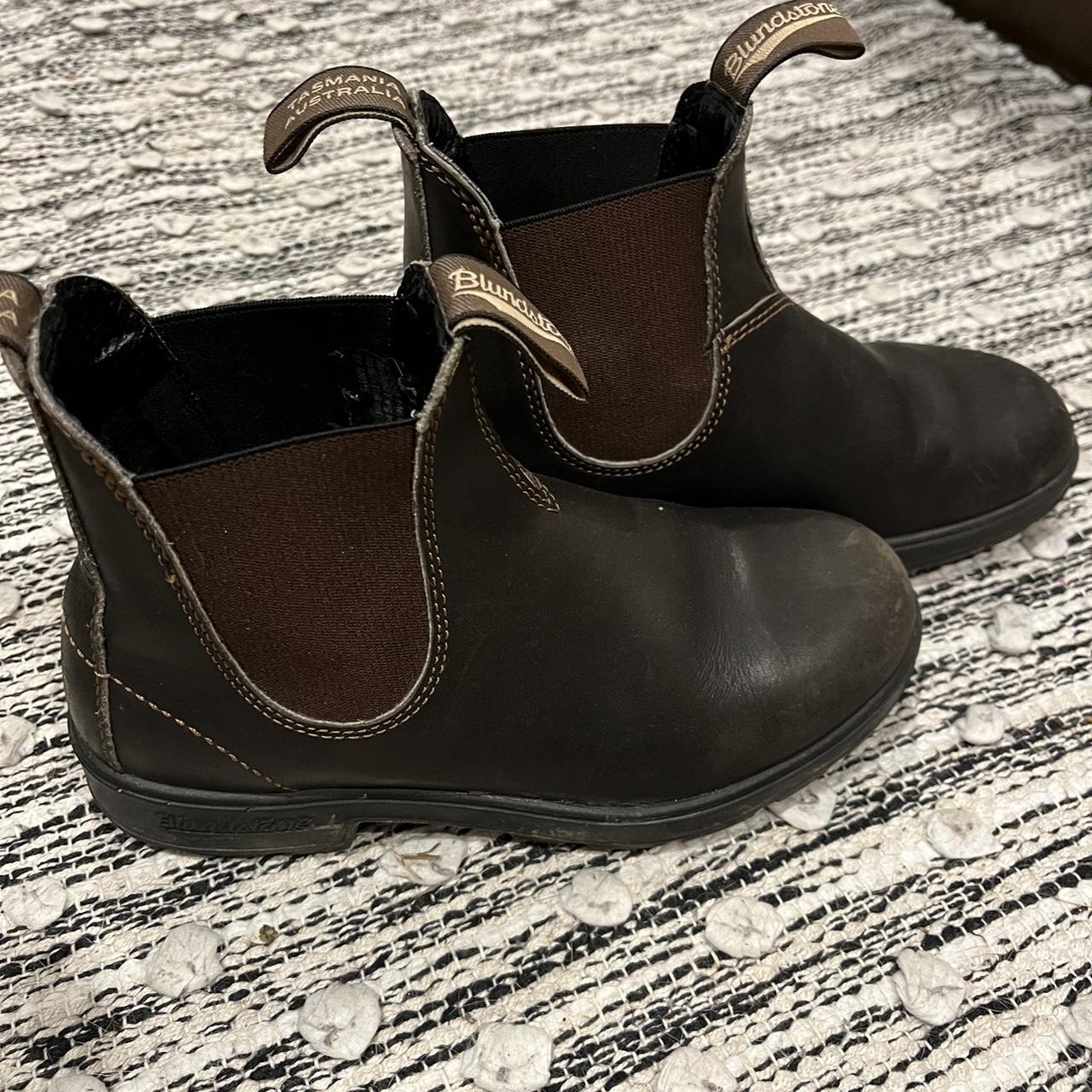 Depop blundstone best sale