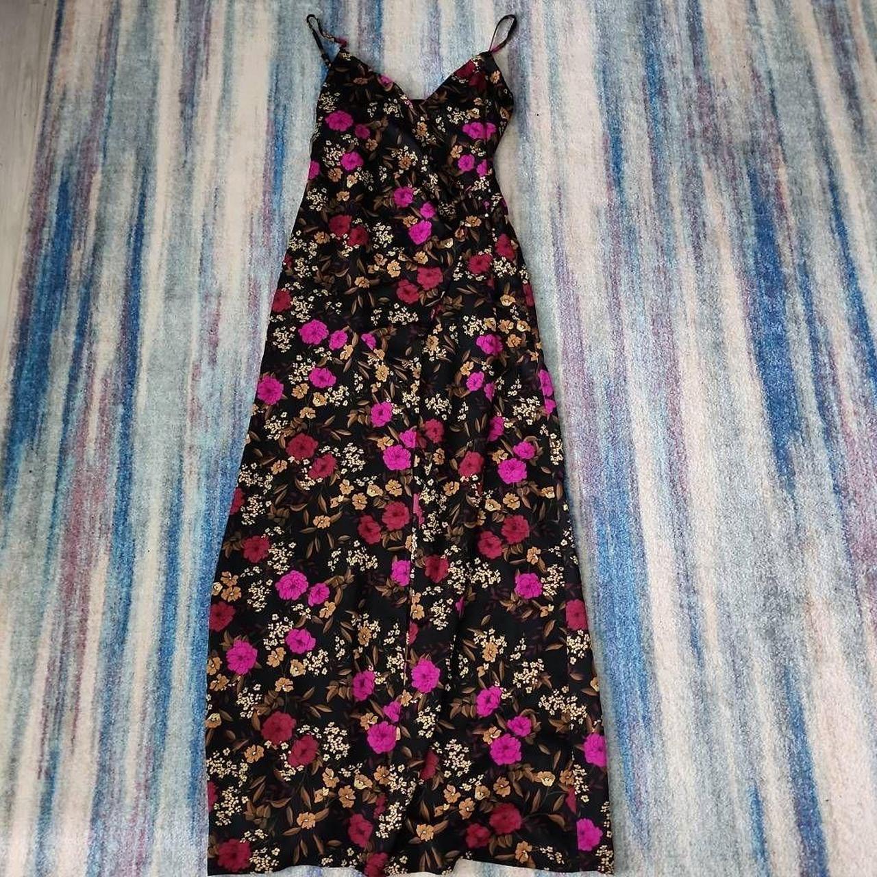 ASTR Womens Maxi Dress Front Slit Sleeveless Floral... - Depop