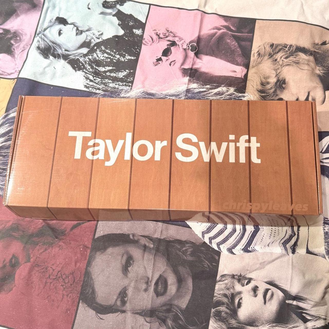 Taylor swift vinyl clock deals