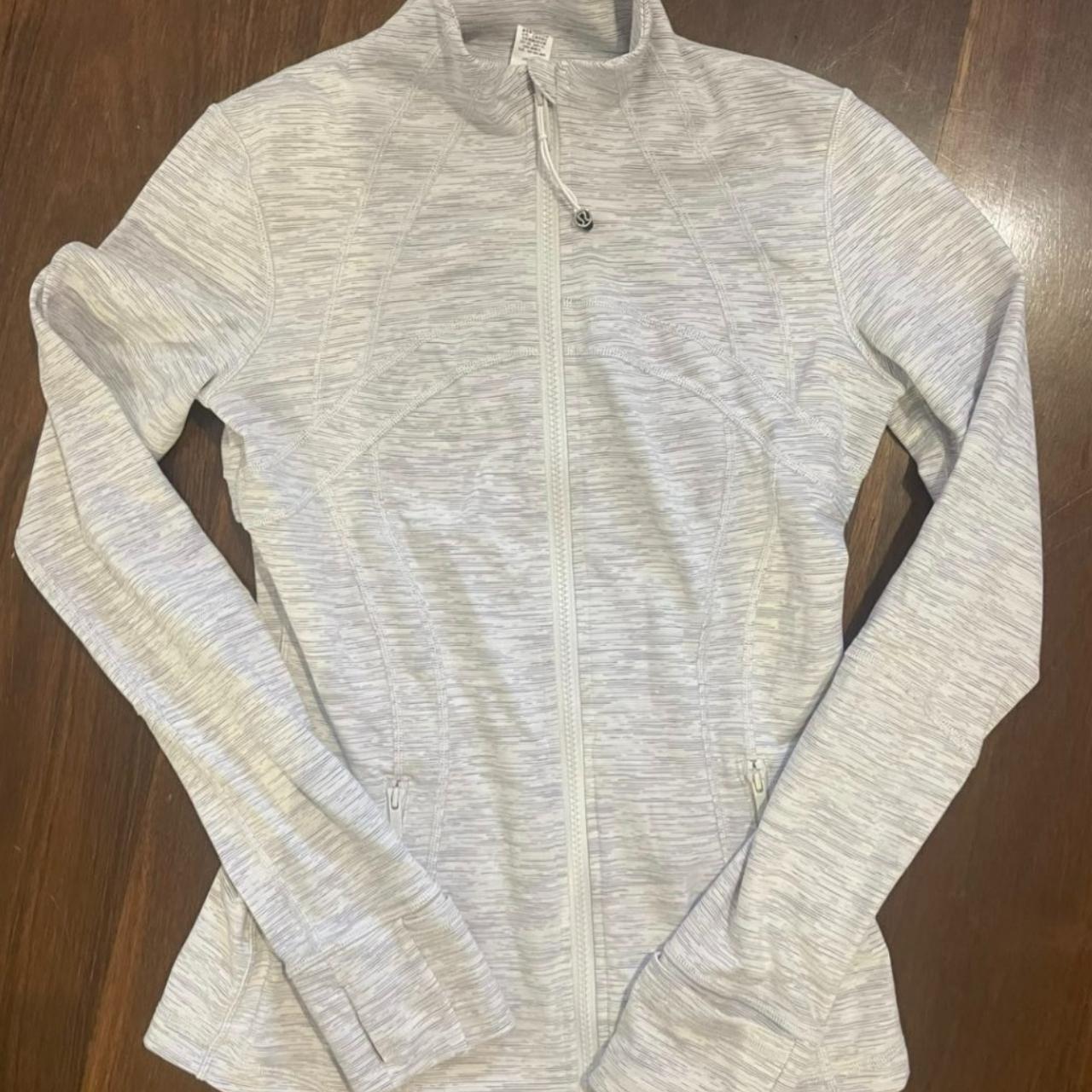 Lululemon define jacket grey/white stripe size 6 | Depop