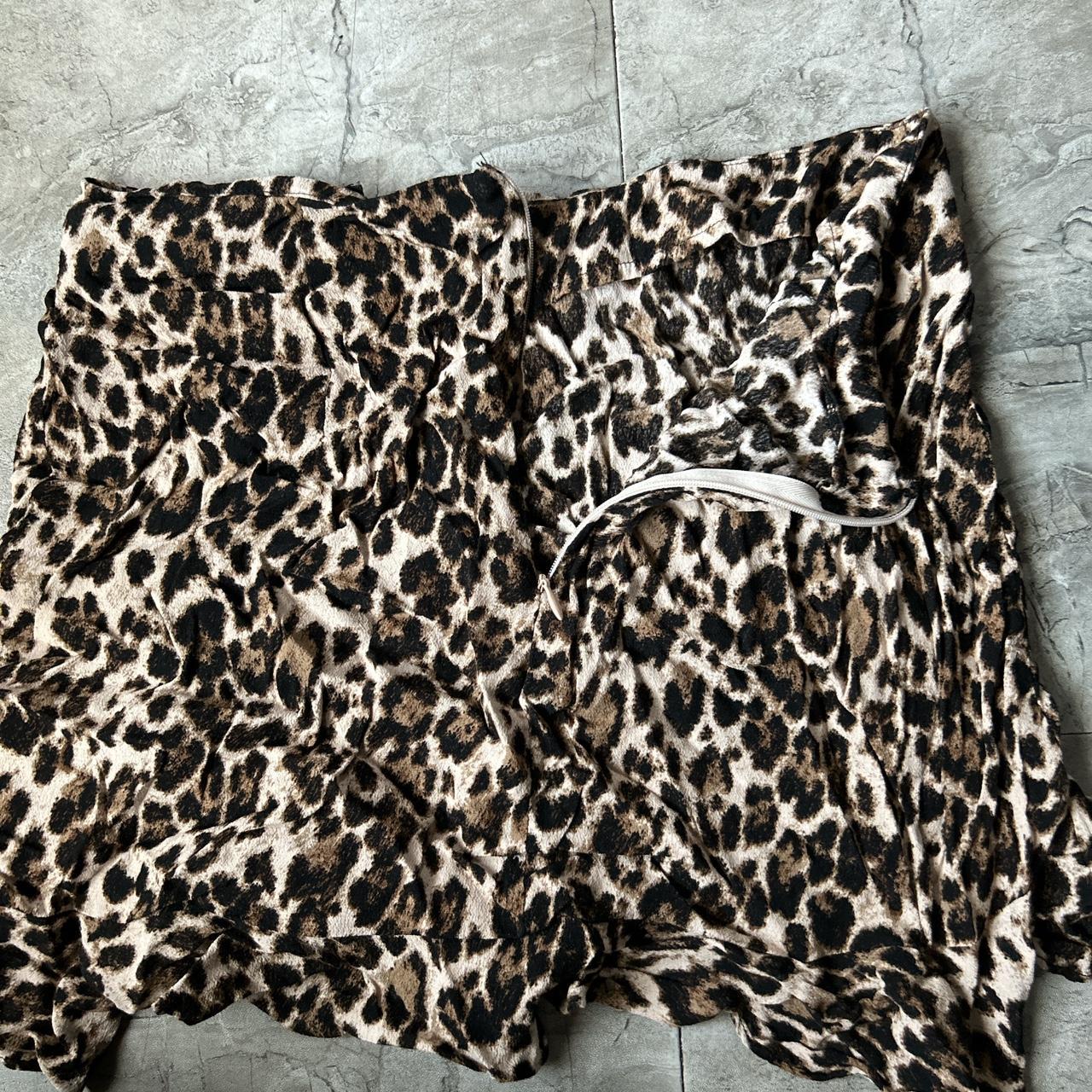 🖤🤎 ♡ leopard print flowy mini skirt ♡ no flaws ♡... - Depop