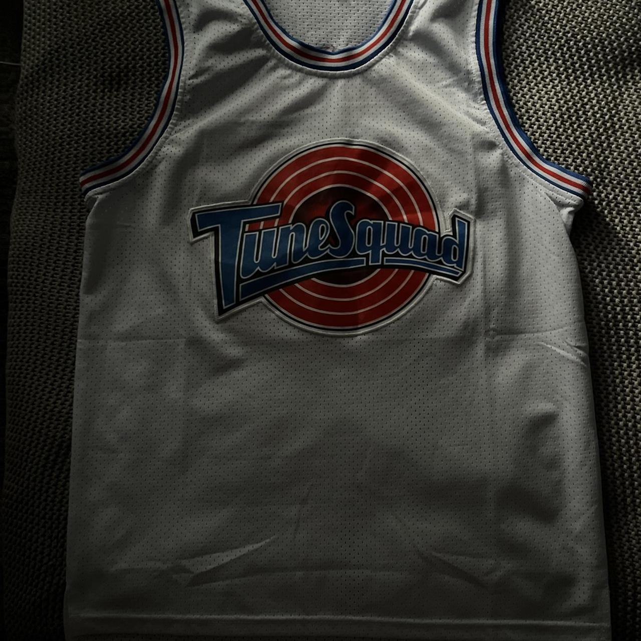 jersey tune squad nike