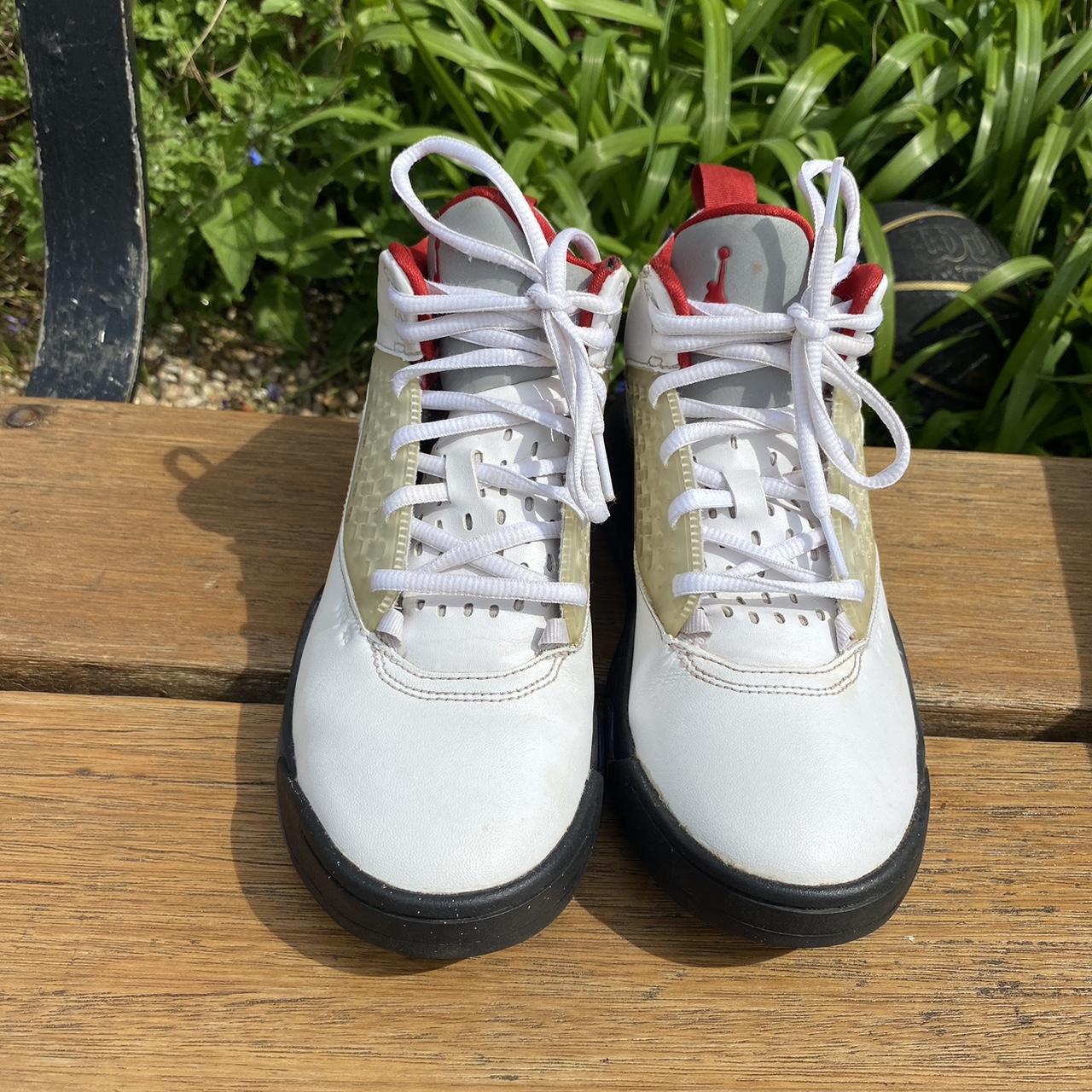 jordan maxin 200 men's stores