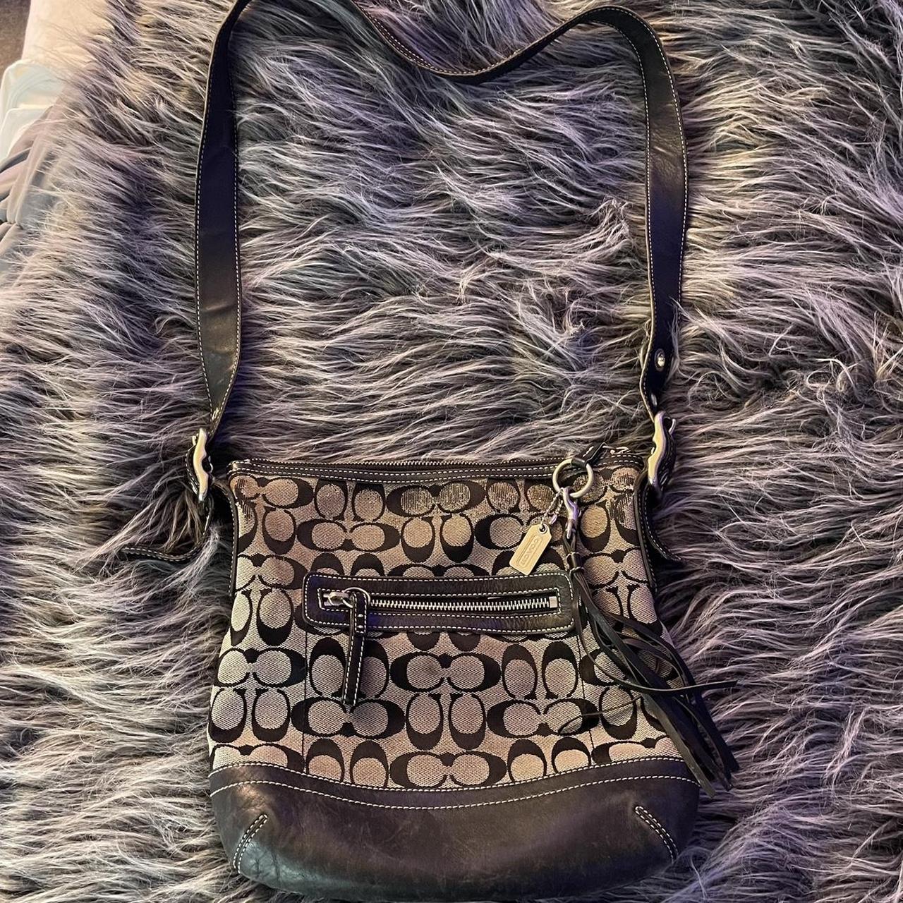 Old Coach classic crossbody cheapest bag black