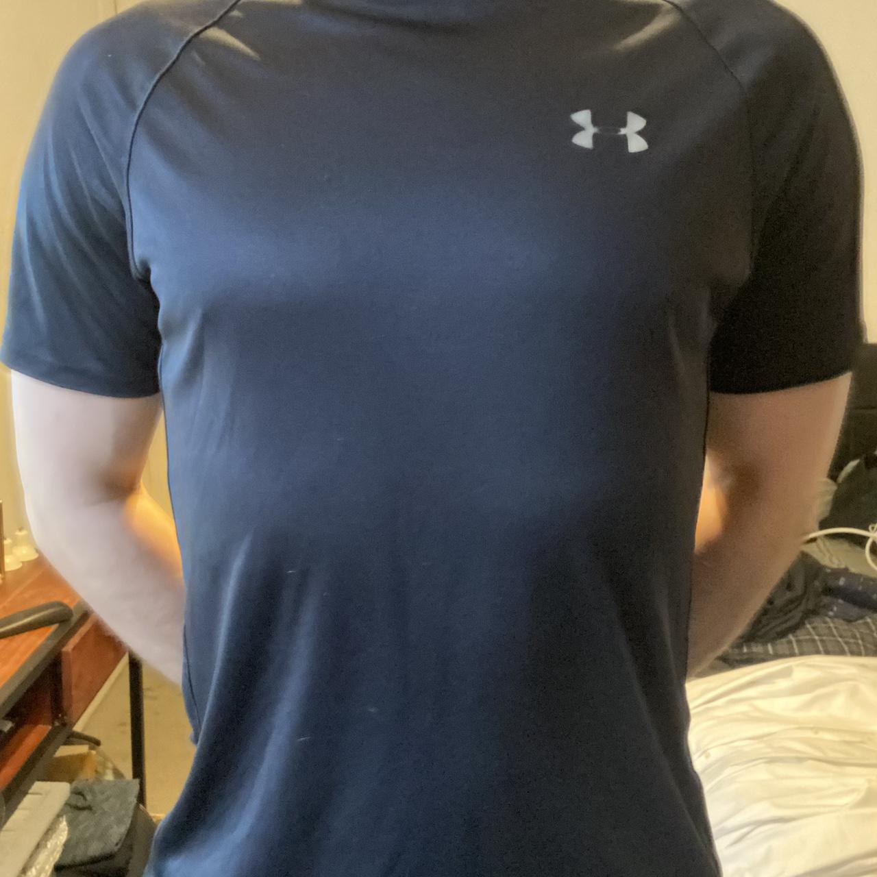 Under Armour training top Used - good condition... - Depop