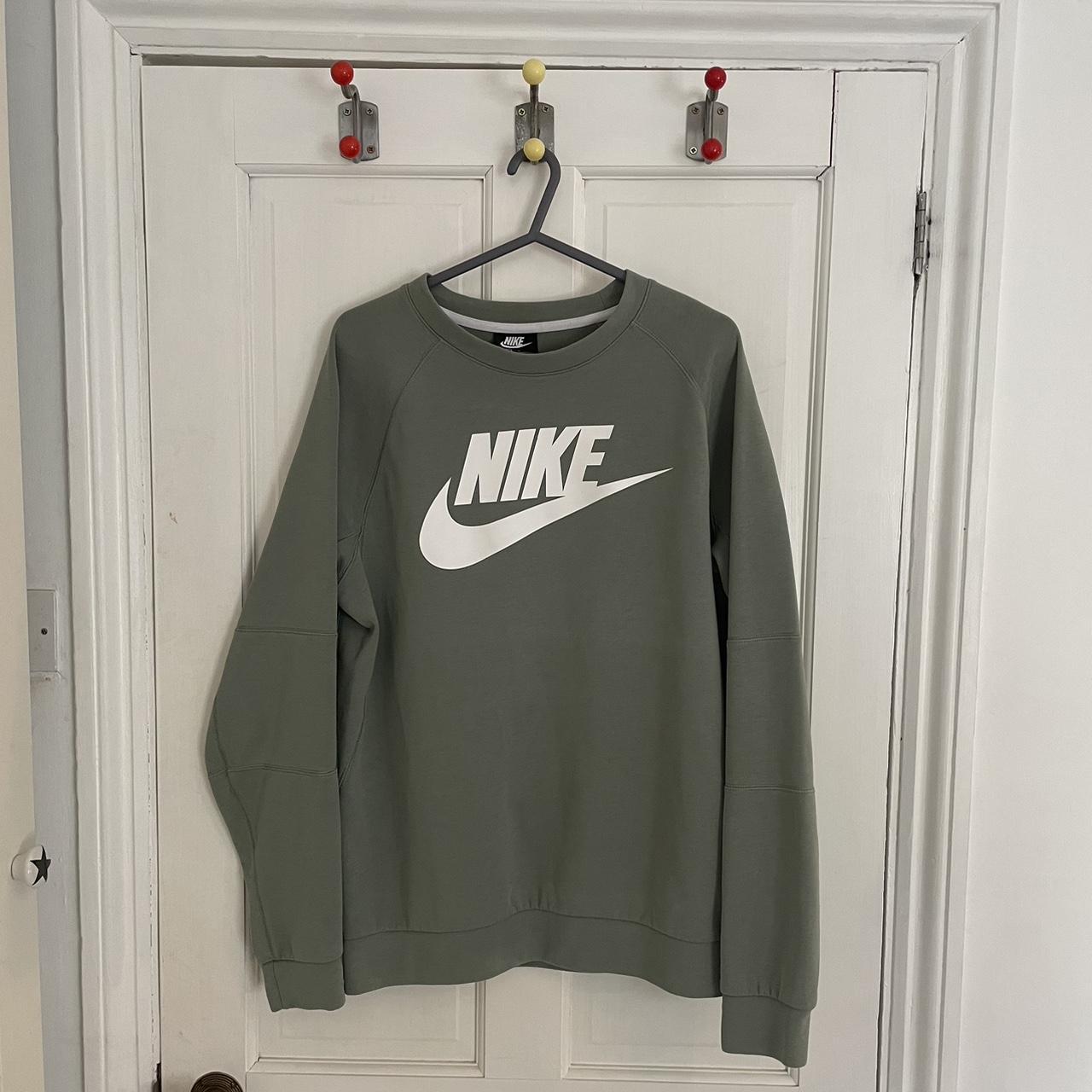 Men’s Nike jumper Worn but still in good... - Depop