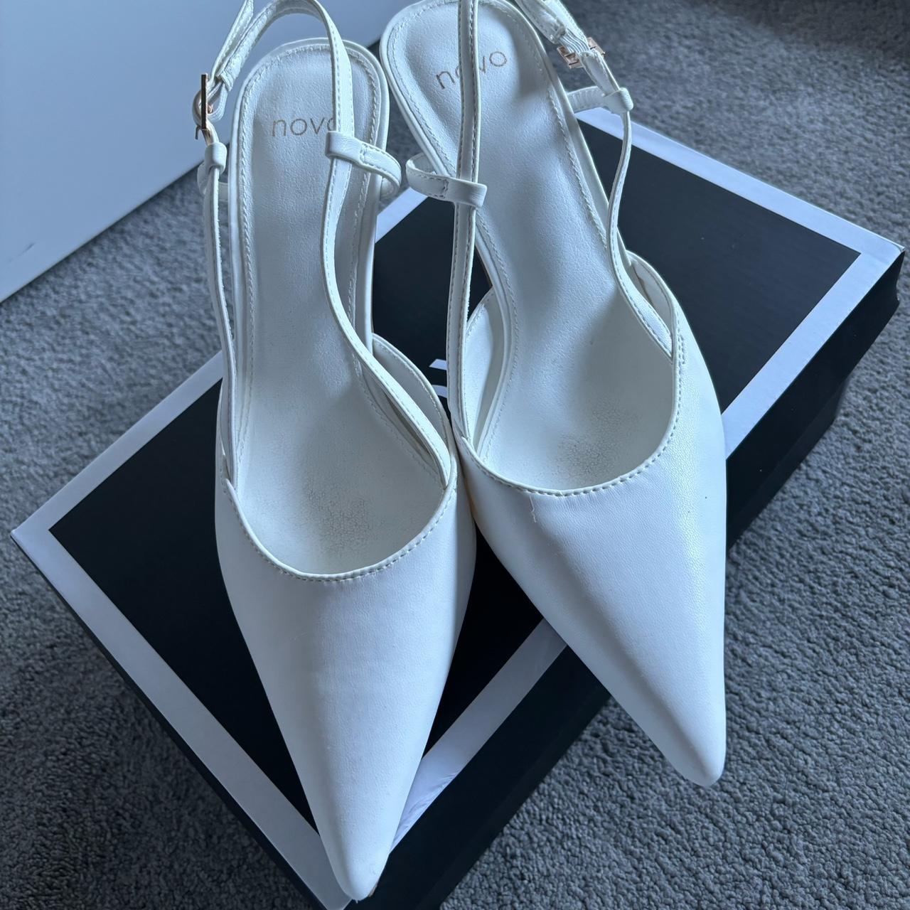 novo white heels