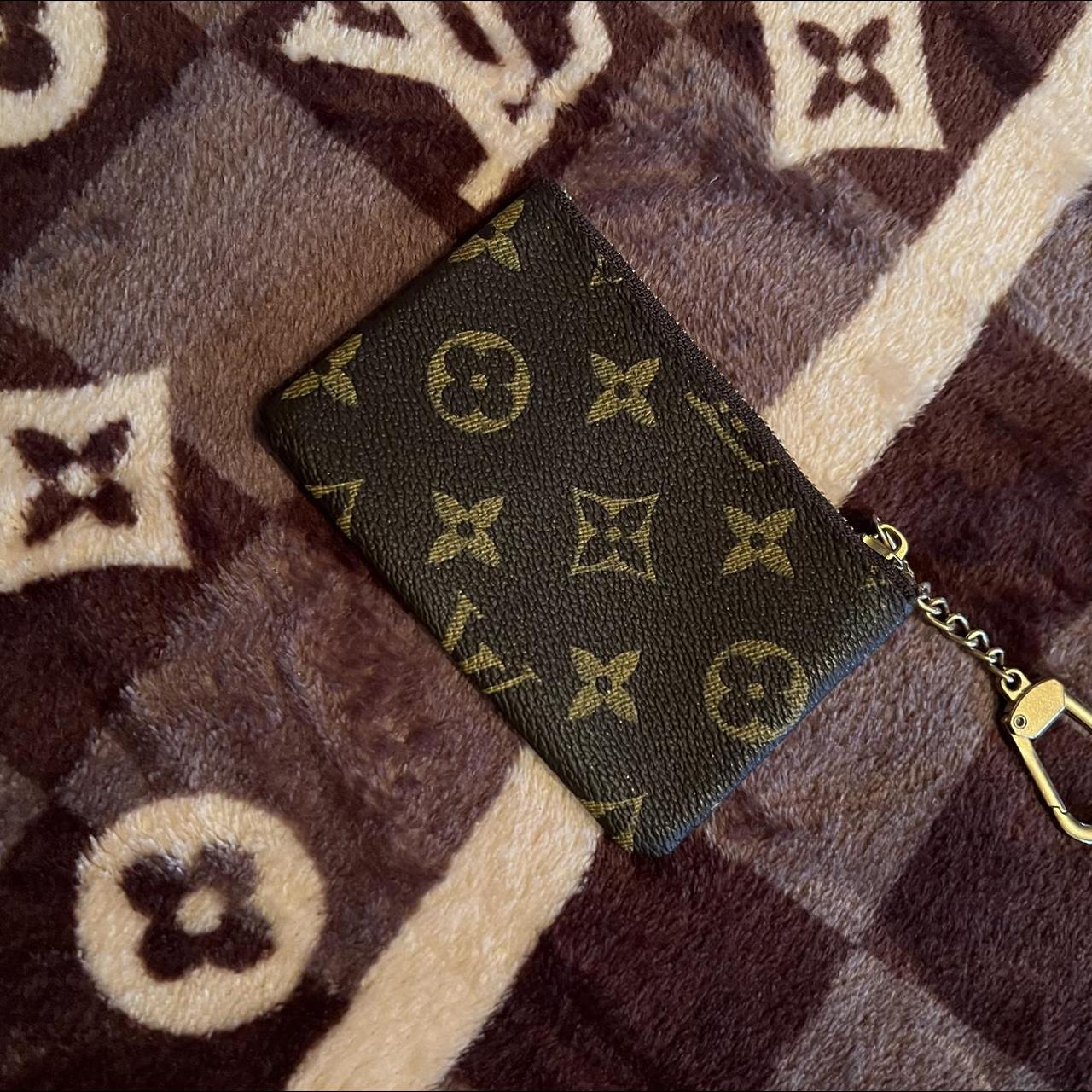 Louis vuitton-keychain - Depop