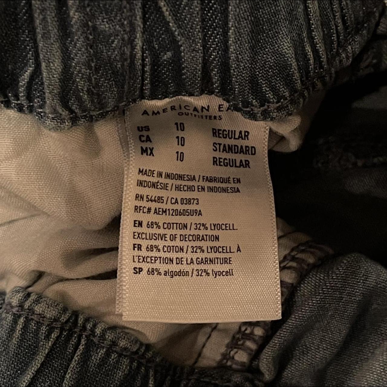 american eagle mom jean cargo joggers size 10 good... Depop