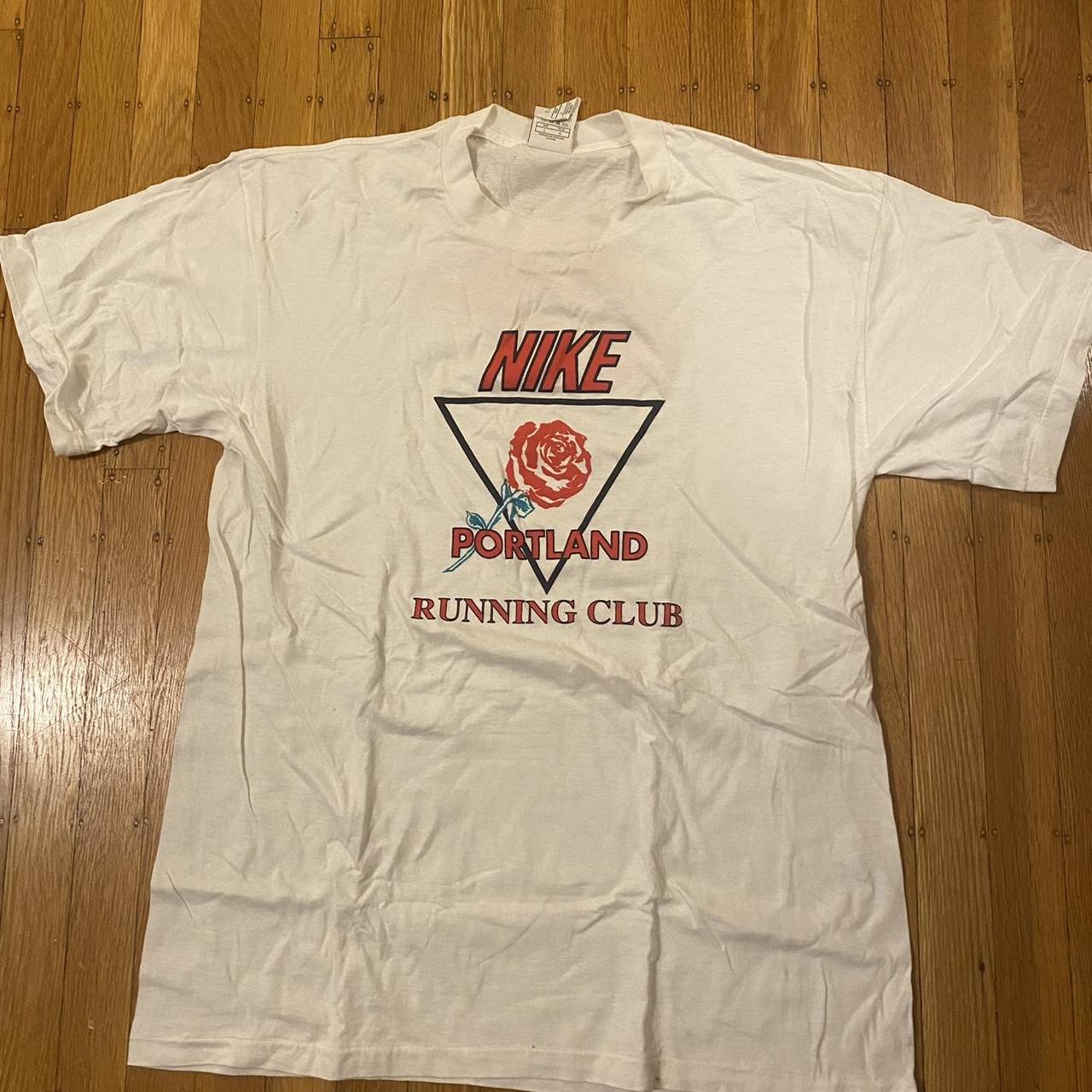 nike run club shirt