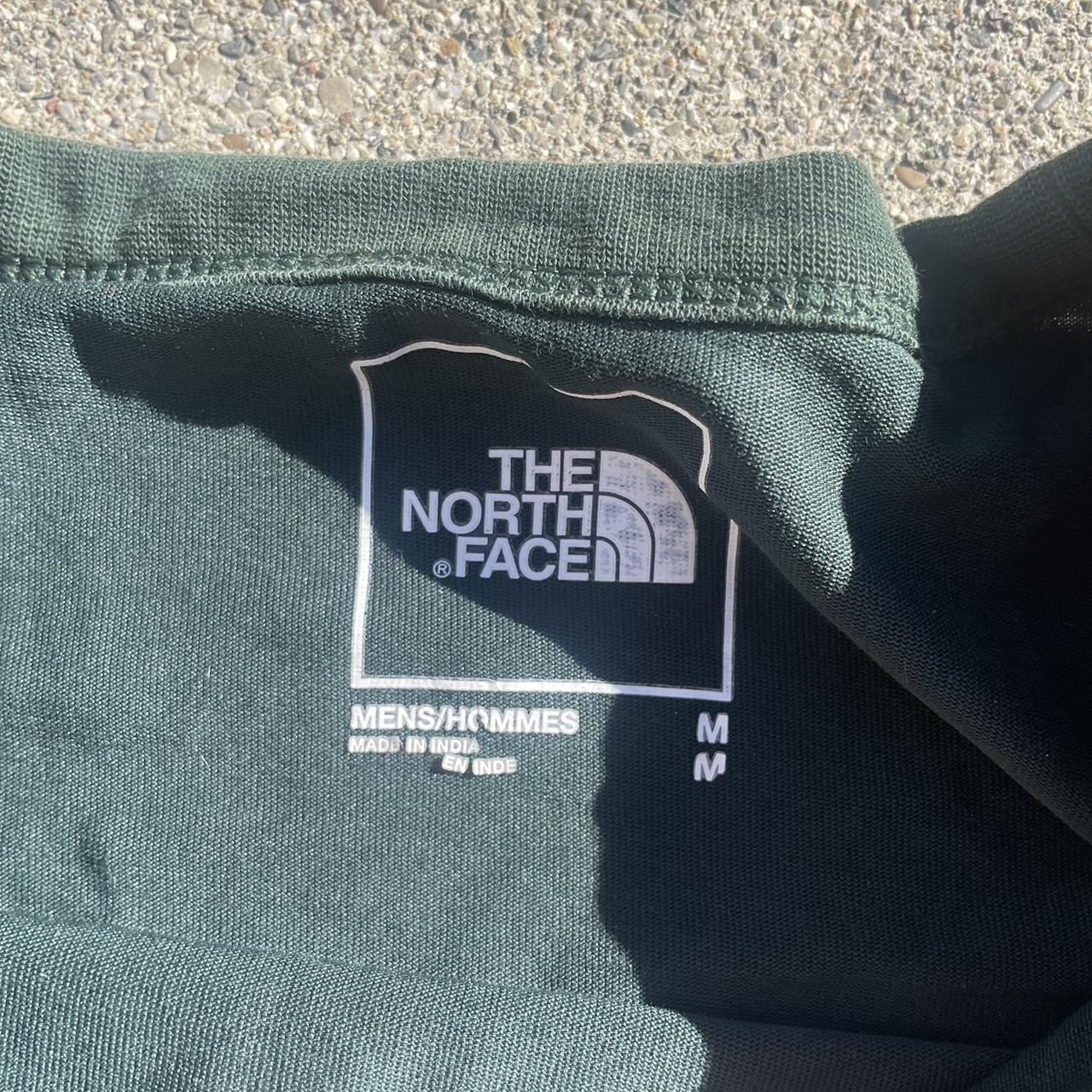 The North Face Men's Green T-shirt (2)